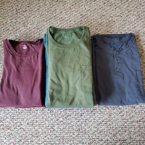 (9) Various Brands Mens T-shirts w/ Pockets. (7) S/S & (2) L/S no Pocket